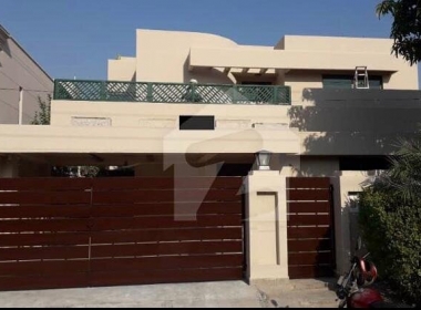 1 Kanal Corner house for sale in in DHA Phase 4 – Block DD